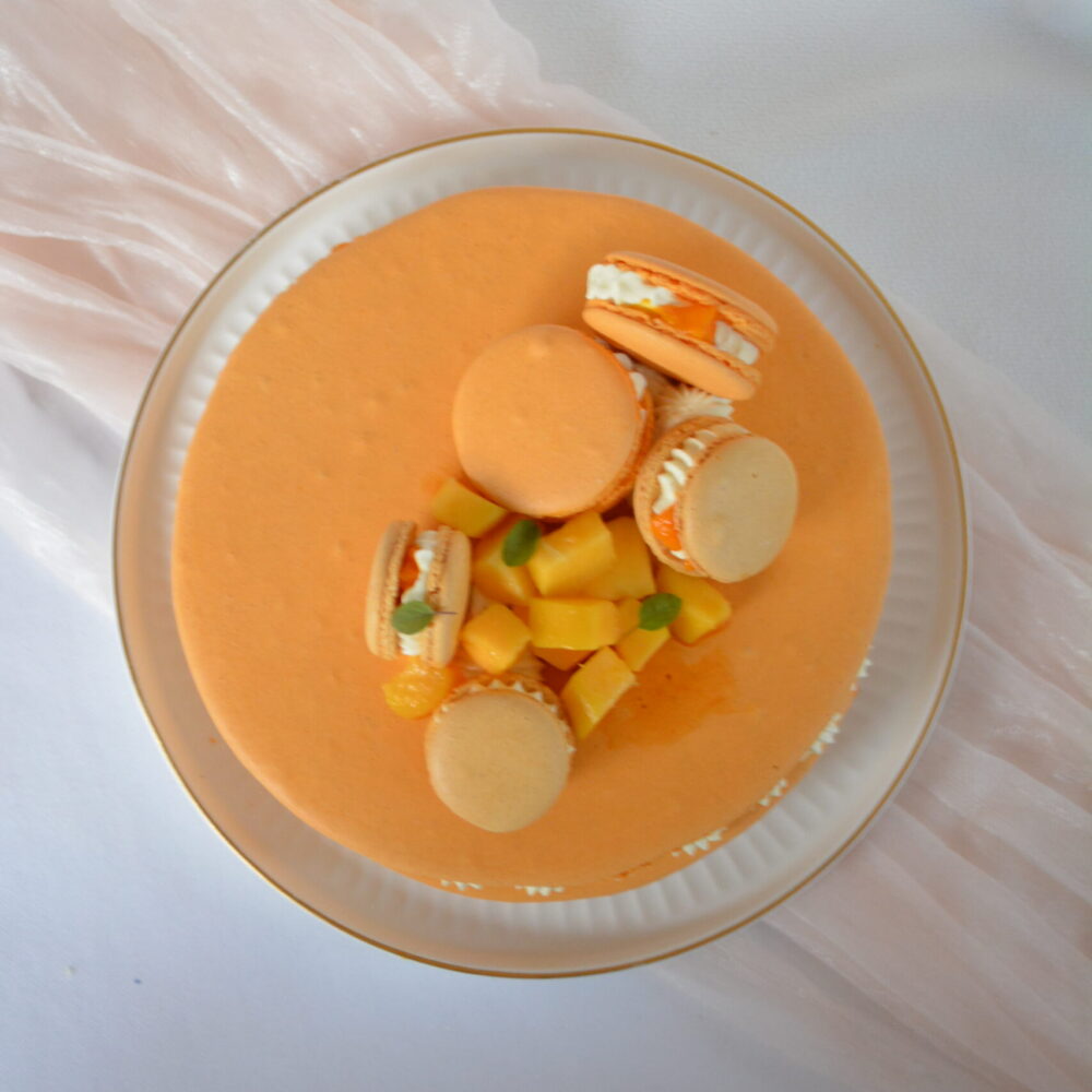 Mango & Macaron